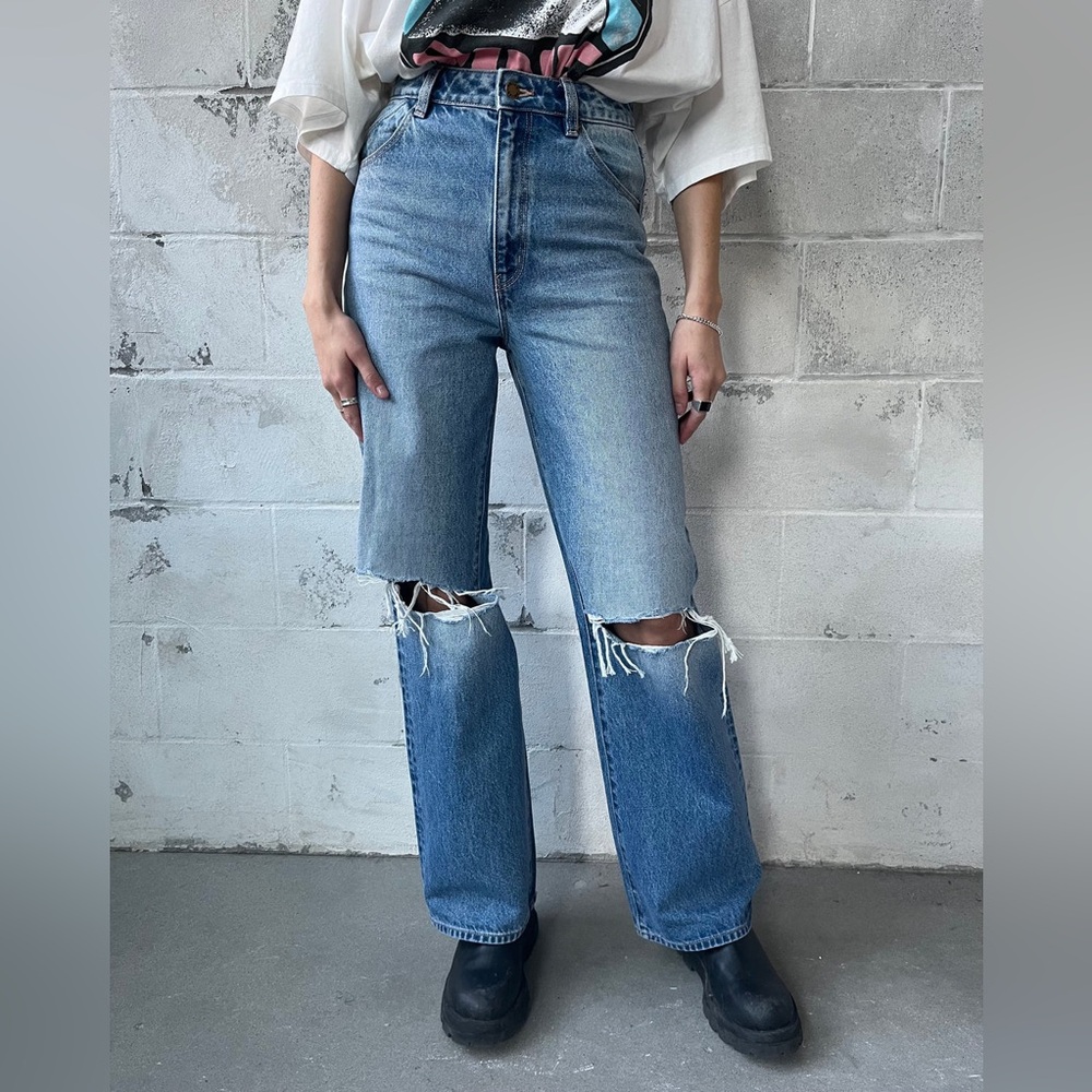 Rolla’s Heidi High Rise Loose Straight Distressed